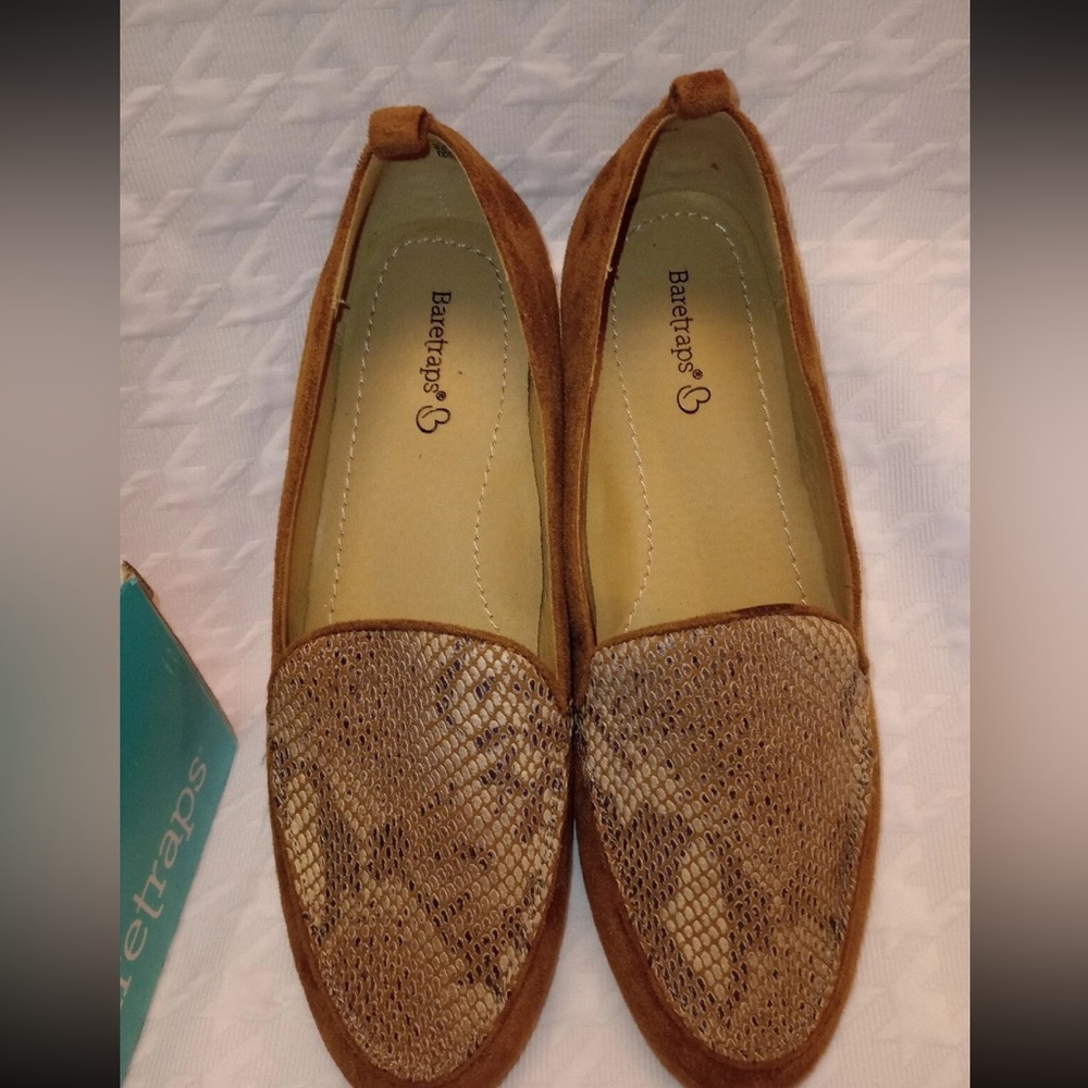 NwbBareTrap Elliana Whiskey Beige Faux Suede Snake Print Womens Loafers Size8.5M